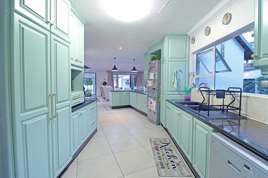 3 Bedroom Property for Sale in Marais Steyn Park Gauteng