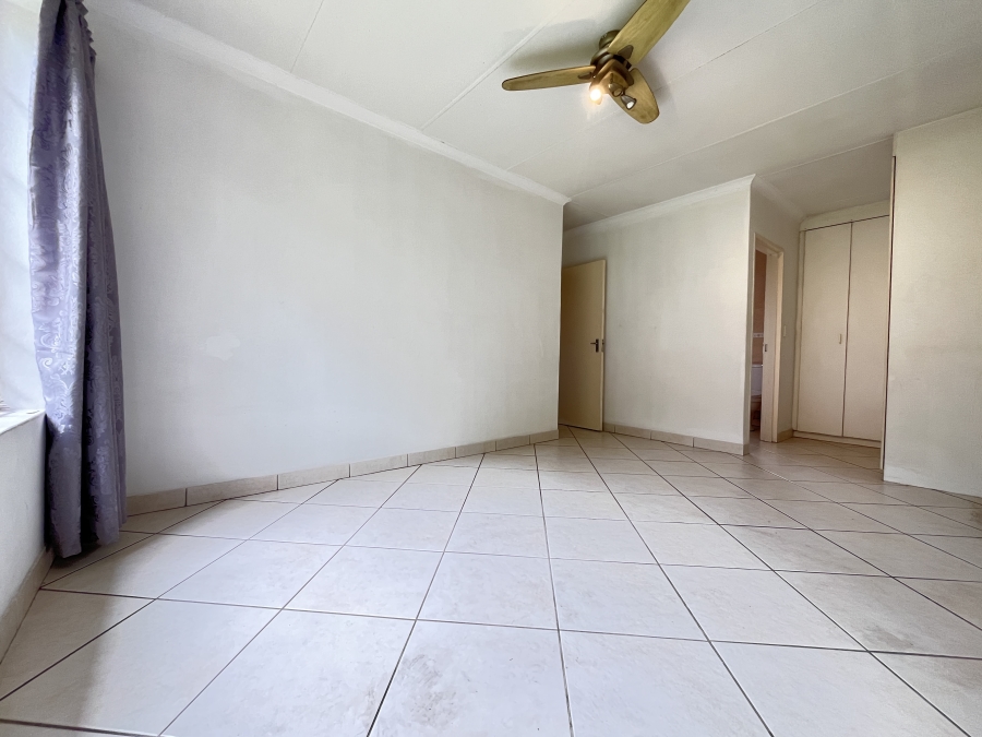 To Let 2 Bedroom Property for Rent in Olivedale Gauteng