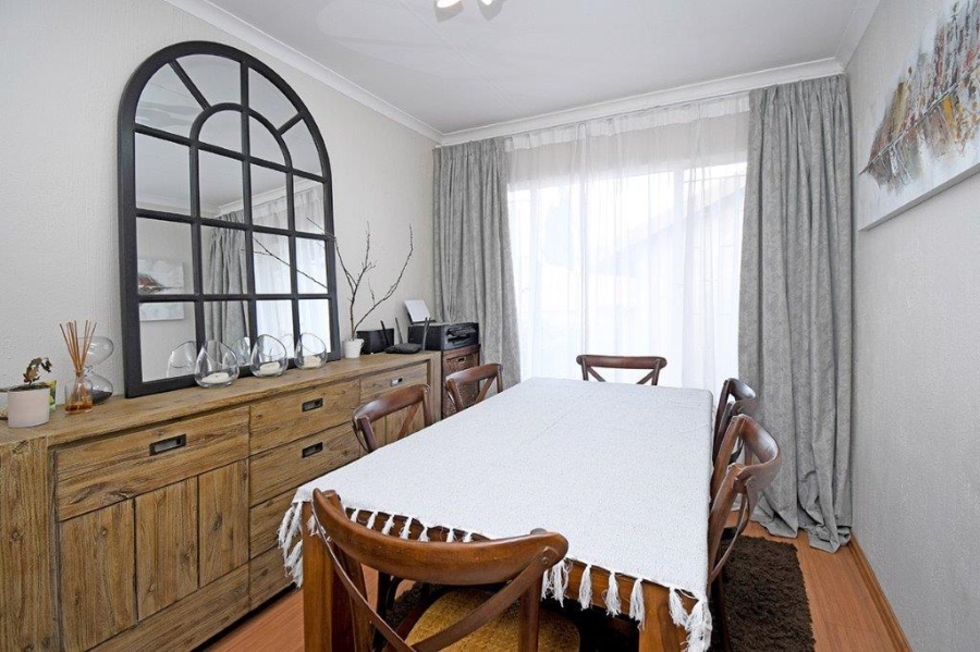 3 Bedroom Property for Sale in Marais Steyn Park Gauteng