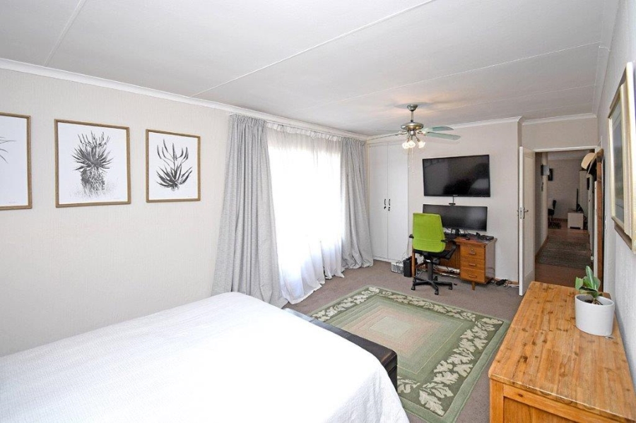 3 Bedroom Property for Sale in Marais Steyn Park Gauteng