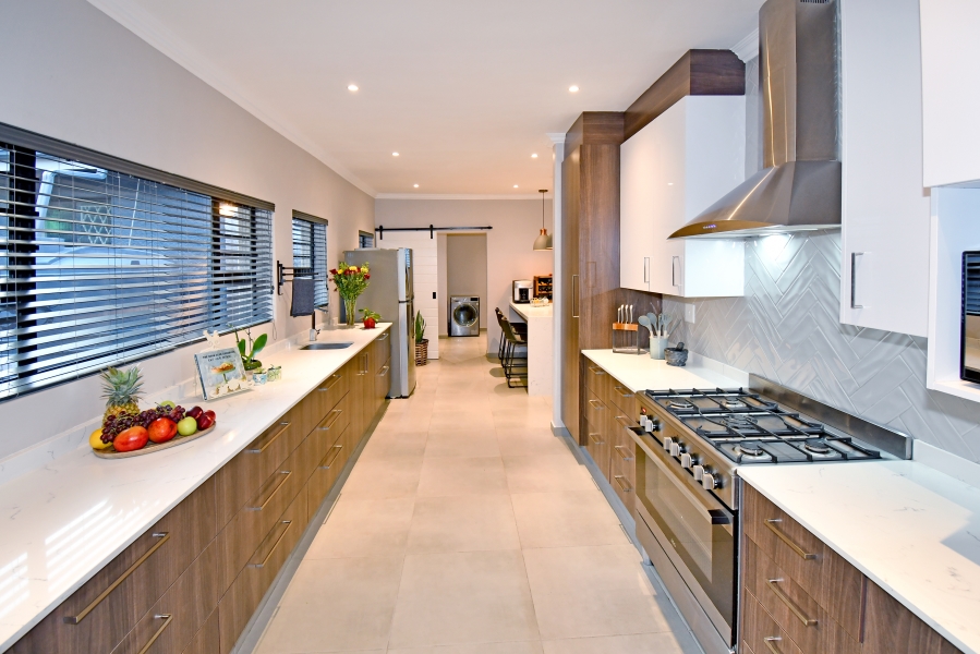 4 Bedroom Property for Sale in Northcliff Gauteng