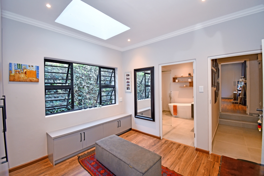 4 Bedroom Property for Sale in Northcliff Gauteng