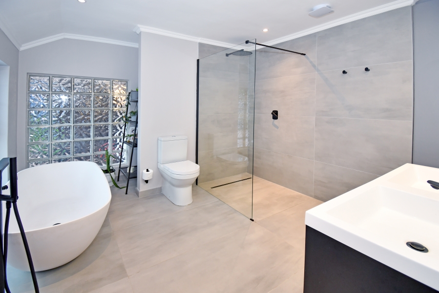 4 Bedroom Property for Sale in Northcliff Gauteng