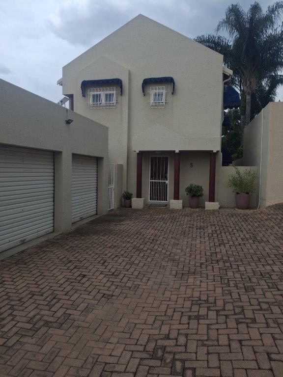 3 Bedroom Property for Sale in Marais Steyn Park Gauteng