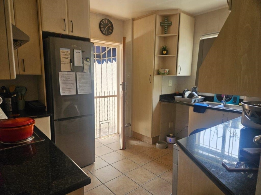 3 Bedroom Property for Sale in Marais Steyn Park Gauteng