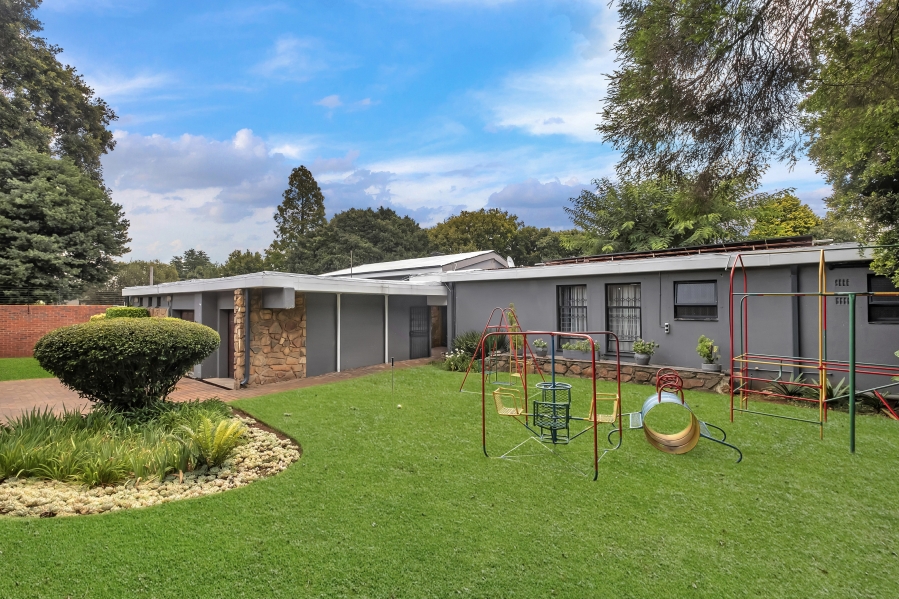 4 Bedroom Property for Sale in Emmarentia Gauteng