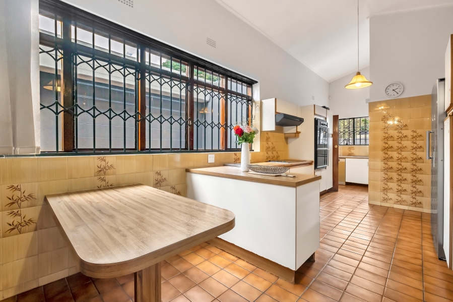 4 Bedroom Property for Sale in Emmarentia Gauteng