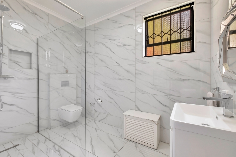 4 Bedroom Property for Sale in Emmarentia Gauteng