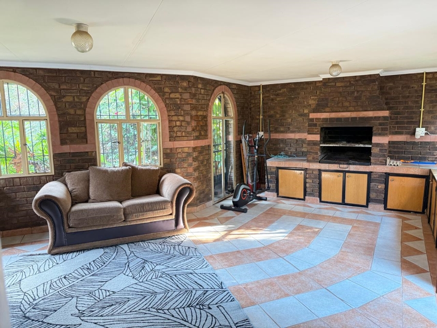 4 Bedroom Property for Sale in The Reeds Gauteng