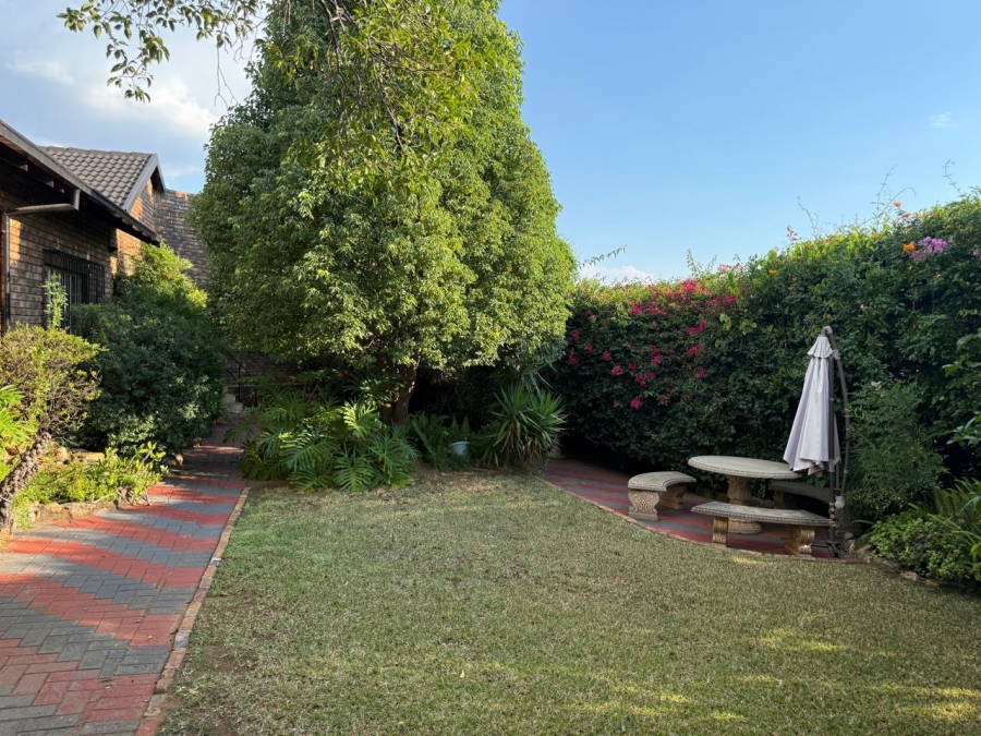 4 Bedroom Property for Sale in The Reeds Gauteng