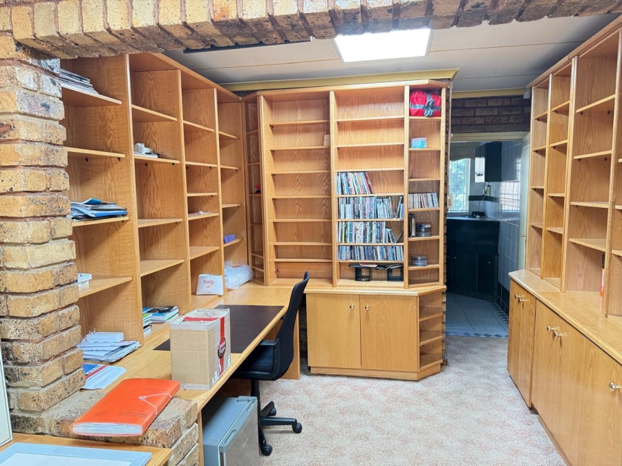 4 Bedroom Property for Sale in The Reeds Gauteng