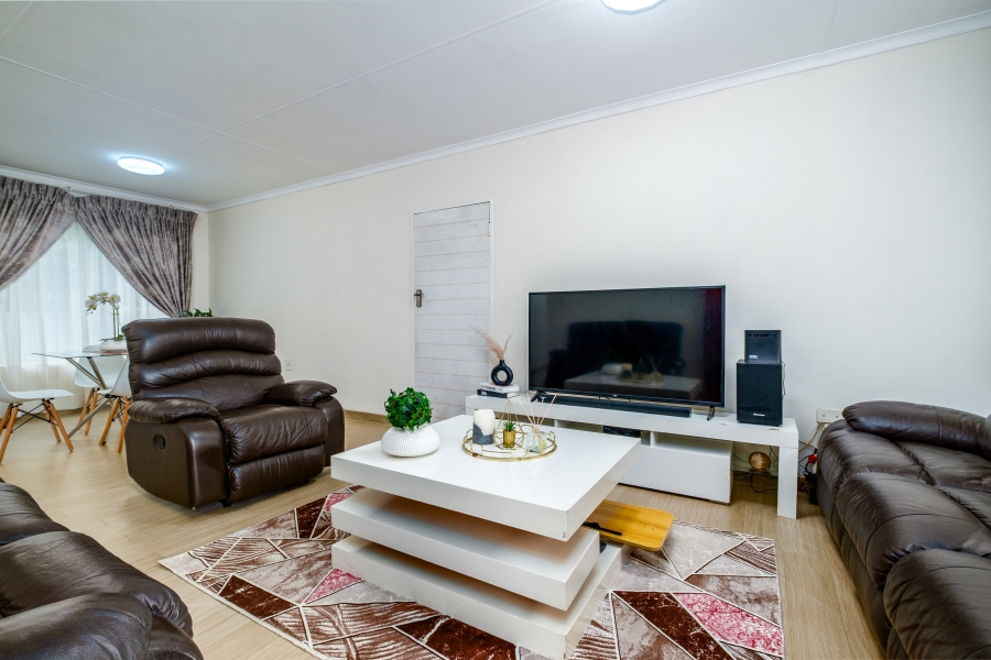 3 Bedroom Property for Sale in Bergbron Gauteng