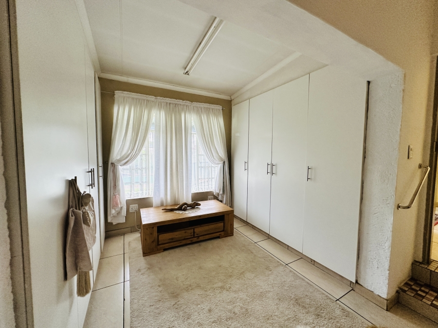 4 Bedroom Property for Sale in Florentia Gauteng