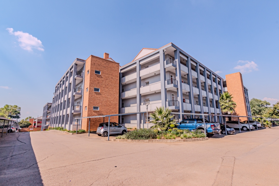 2 Bedroom Property for Sale in Waterkloof Glen Gauteng