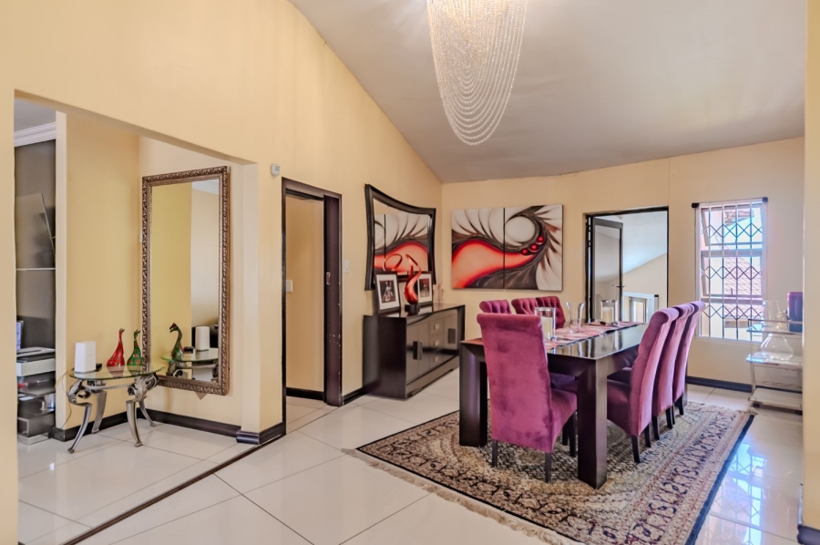 4 Bedroom Property for Sale in Waterkloof Ridge Gauteng
