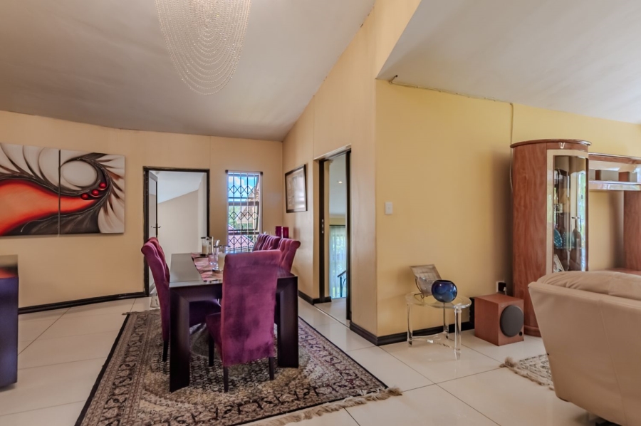 4 Bedroom Property for Sale in Waterkloof Ridge Gauteng