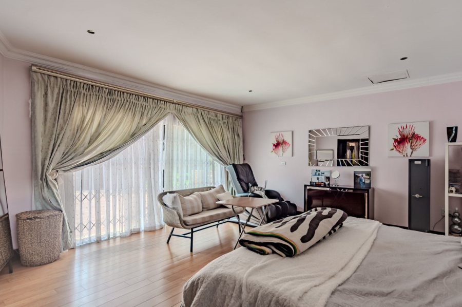 4 Bedroom Property for Sale in Waterkloof Ridge Gauteng