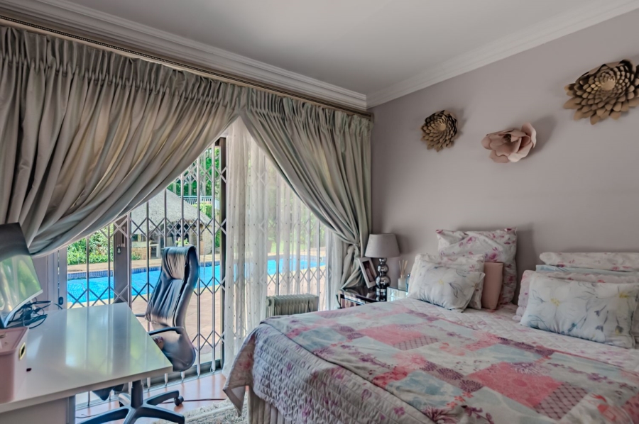 4 Bedroom Property for Sale in Waterkloof Ridge Gauteng