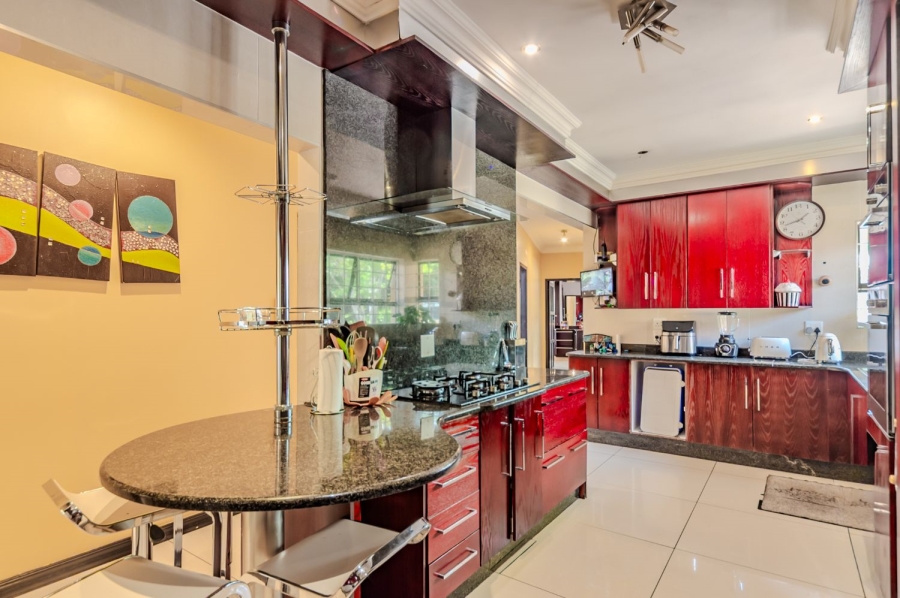 4 Bedroom Property for Sale in Waterkloof Ridge Gauteng