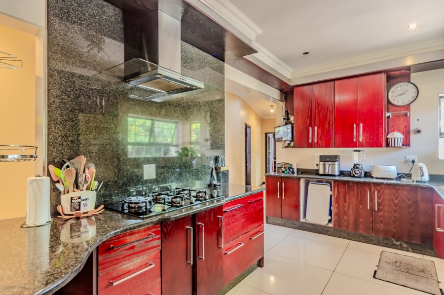 4 Bedroom Property for Sale in Waterkloof Ridge Gauteng