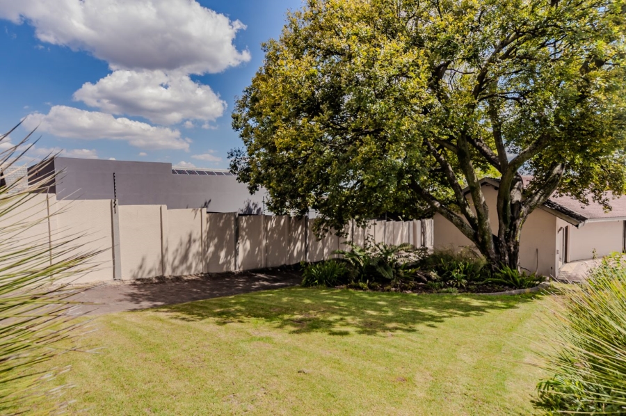 4 Bedroom Property for Sale in Waterkloof Ridge Gauteng