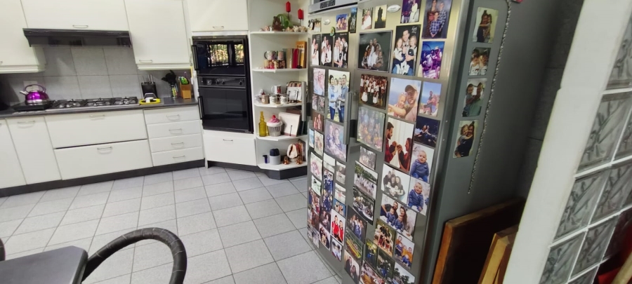 5 Bedroom Property for Sale in Fochville Gauteng