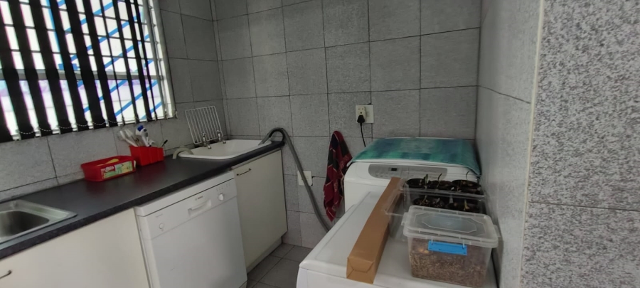 5 Bedroom Property for Sale in Fochville Gauteng