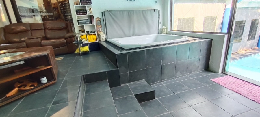 5 Bedroom Property for Sale in Fochville Gauteng