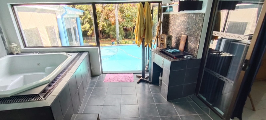 5 Bedroom Property for Sale in Fochville Gauteng