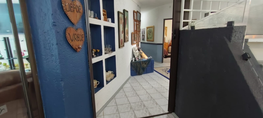 5 Bedroom Property for Sale in Fochville Gauteng