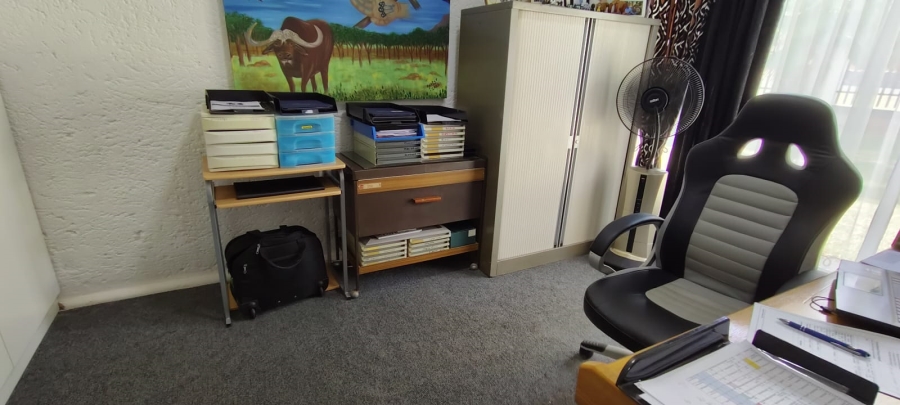 5 Bedroom Property for Sale in Fochville Gauteng