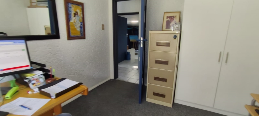 5 Bedroom Property for Sale in Fochville Gauteng