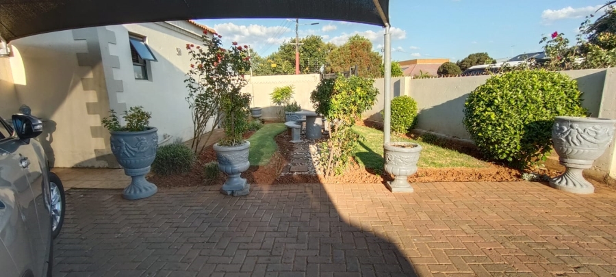 4 Bedroom Property for Sale in Fochville Gauteng