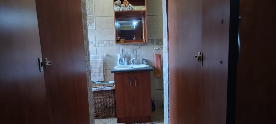 4 Bedroom Property for Sale in Fochville Gauteng