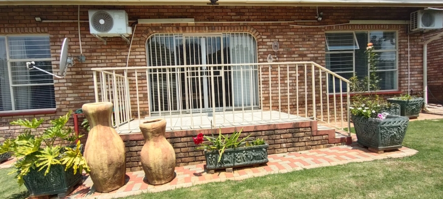 3 Bedroom Property for Sale in Fochville Gauteng
