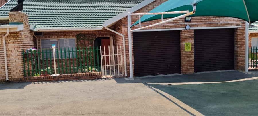 3 Bedroom Property for Sale in Fochville Gauteng