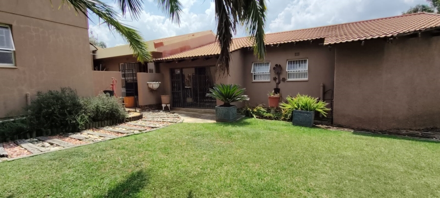 3 Bedroom Property for Sale in Fochville Gauteng