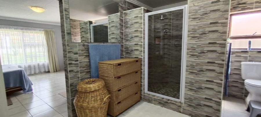 8 Bedroom Property for Sale in Fochville Gauteng