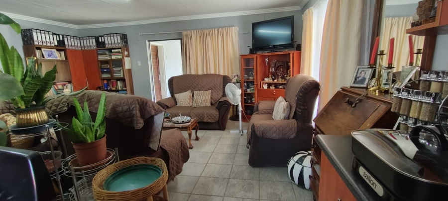 8 Bedroom Property for Sale in Fochville Gauteng