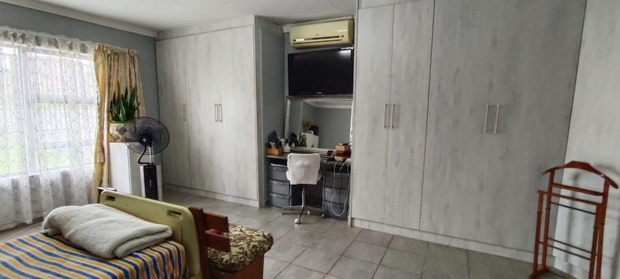 8 Bedroom Property for Sale in Fochville Gauteng