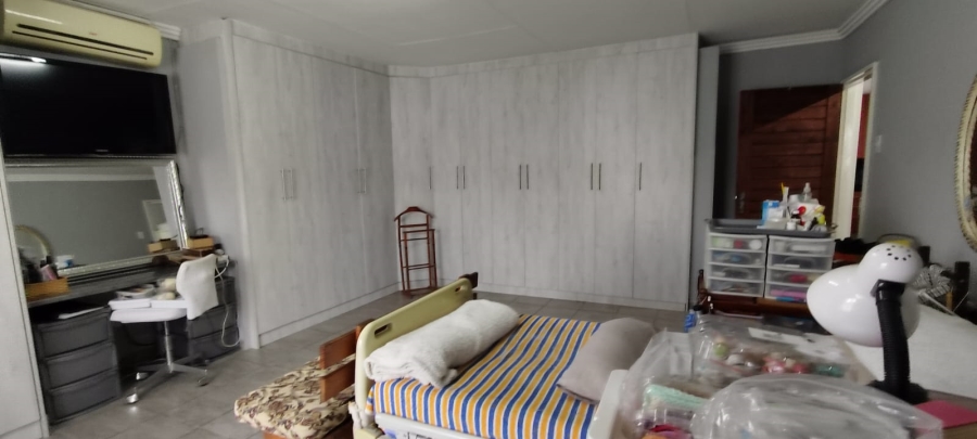 8 Bedroom Property for Sale in Fochville Gauteng