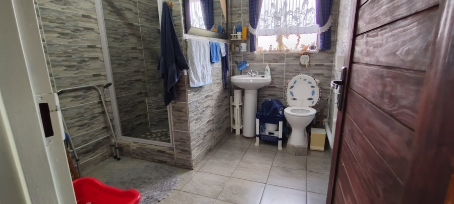 8 Bedroom Property for Sale in Fochville Gauteng