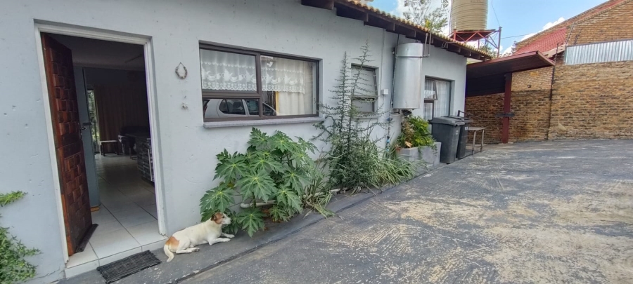 8 Bedroom Property for Sale in Fochville Gauteng