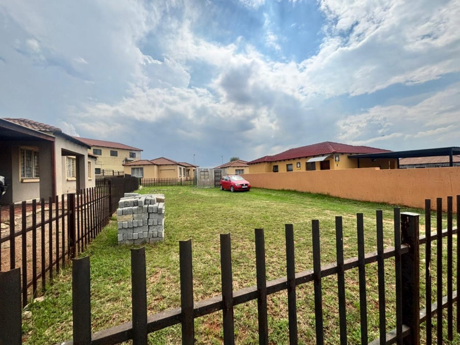 0 Bedroom Property for Sale in Bedworth Park Gauteng
