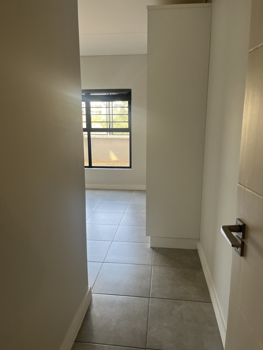 To Let 3 Bedroom Property for Rent in Waterfall Gauteng