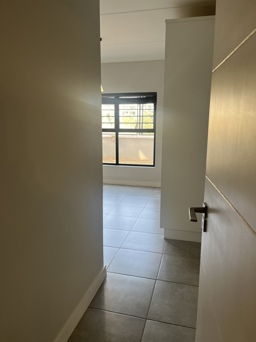To Let 3 Bedroom Property for Rent in Waterfall Gauteng