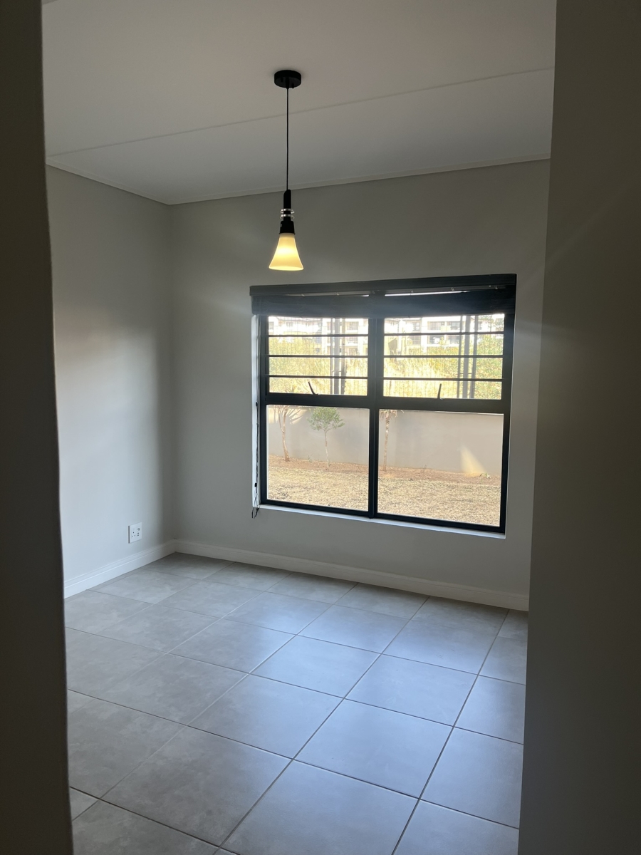 To Let 3 Bedroom Property for Rent in Waterfall Gauteng