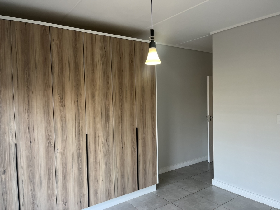 To Let 3 Bedroom Property for Rent in Waterfall Gauteng