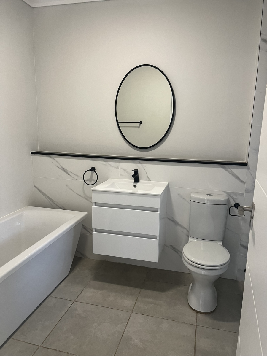 To Let 3 Bedroom Property for Rent in Waterfall Gauteng