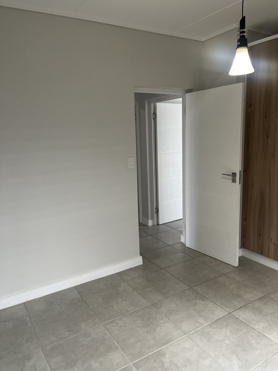 To Let 3 Bedroom Property for Rent in Waterfall Gauteng